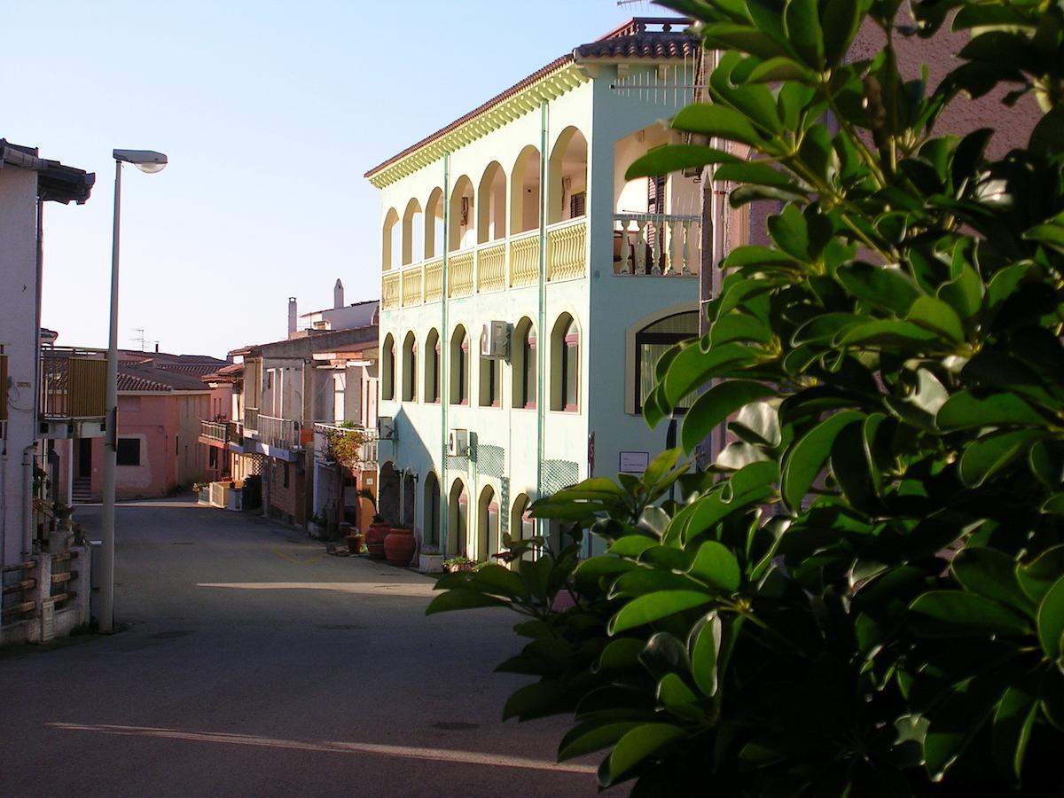 Hotel Smeraldo Affitta Camere Isola Rossa Exterior foto